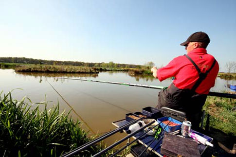 Lindholme Lakes.jpg